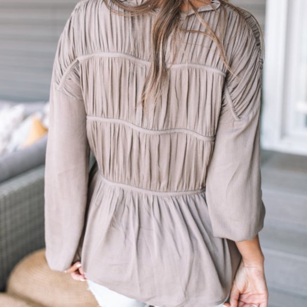 MITTOSHOP Peasant Top ๐๐ - Picture 4 of 6